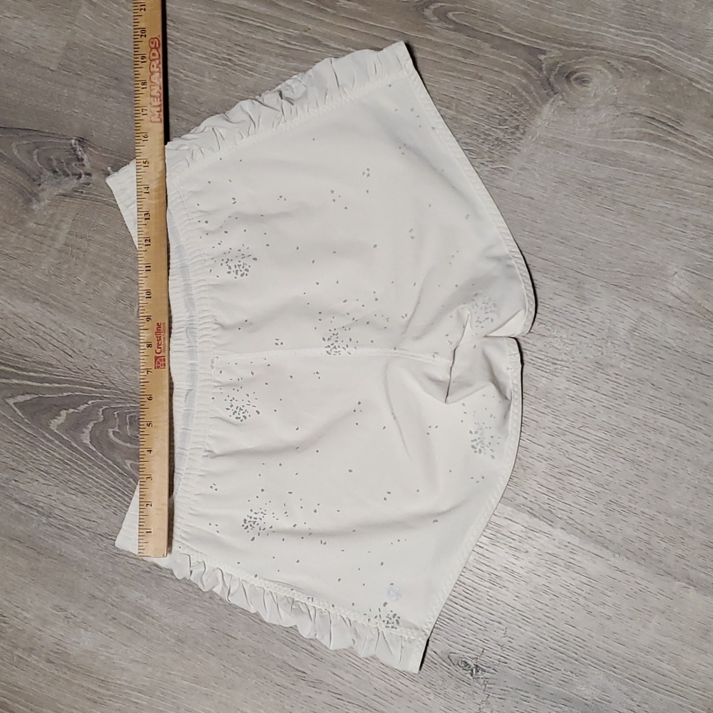 Lululemon Athletica Reversible shorts elastic waist women size 10? - Picture 9 of 11